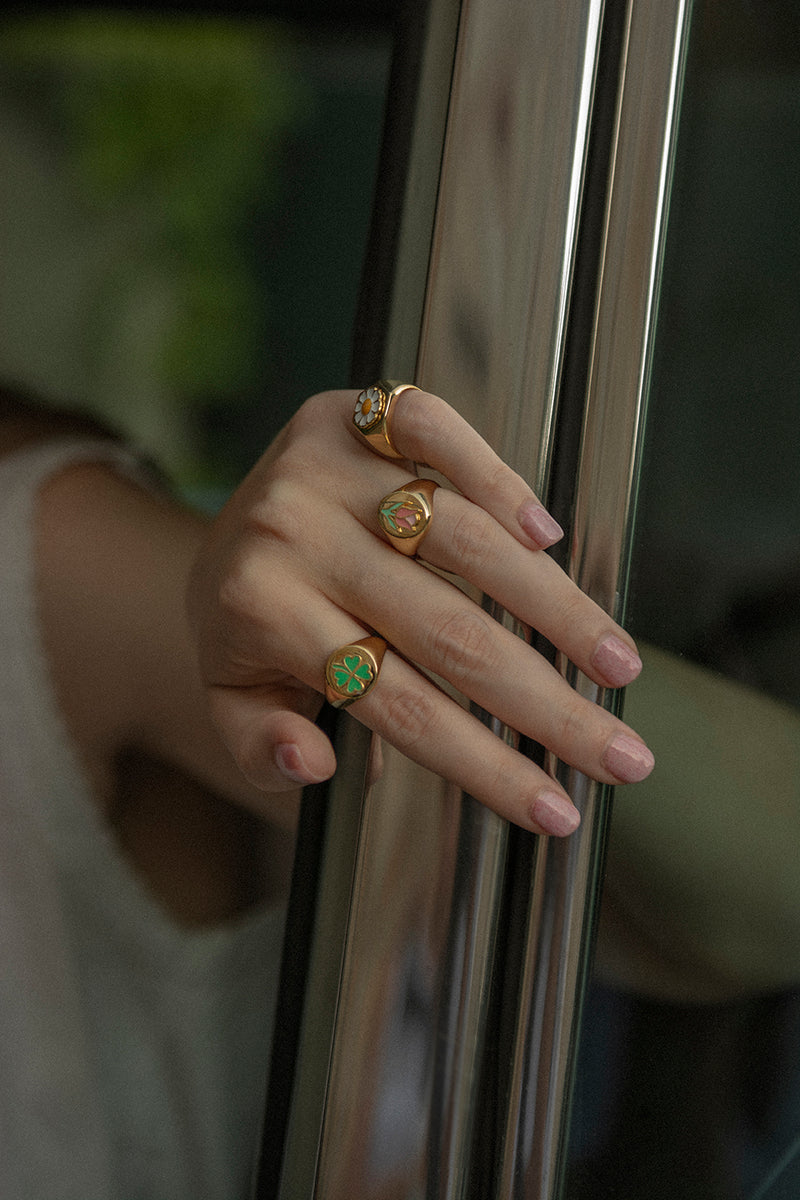 Gold clover ring - Wilhelmina Garcia